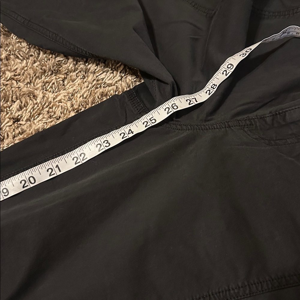 NWT American Eagle Barrel Pants Black Mid-Rise Size 6 Short - Picture 9 of 10